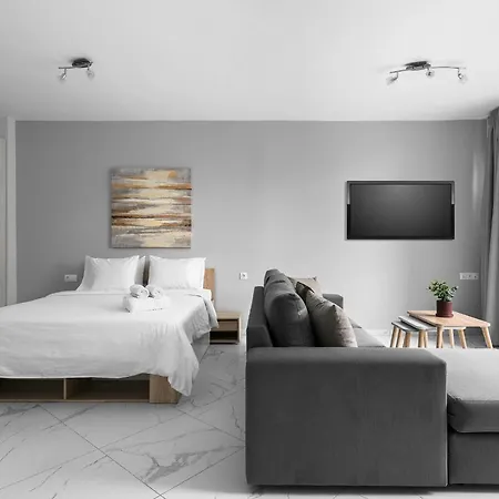 Avenue, Nilie Hospitality Mgmt Apartment *