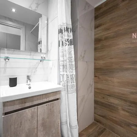 Avenue, Nilie Hospitality Mgmt Apartment *